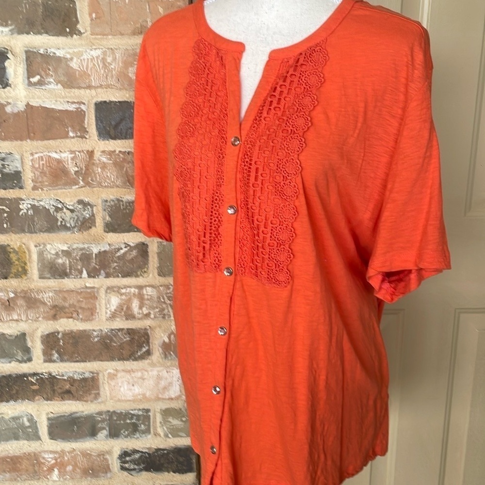 Plus Size 3X Onque Crochet Appliqué Y-Neck Rhinestone Button Orange Cotton Tunic